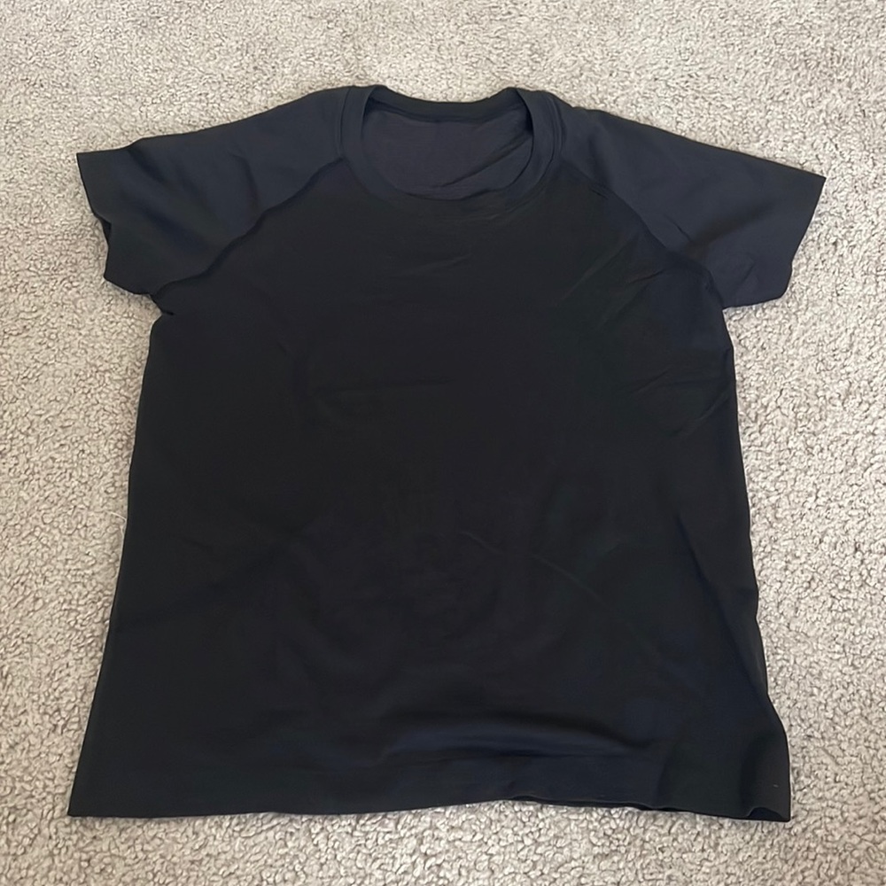Lululemon Swiftly Tech Short Sleeve Shirt 2.0
*Race Length